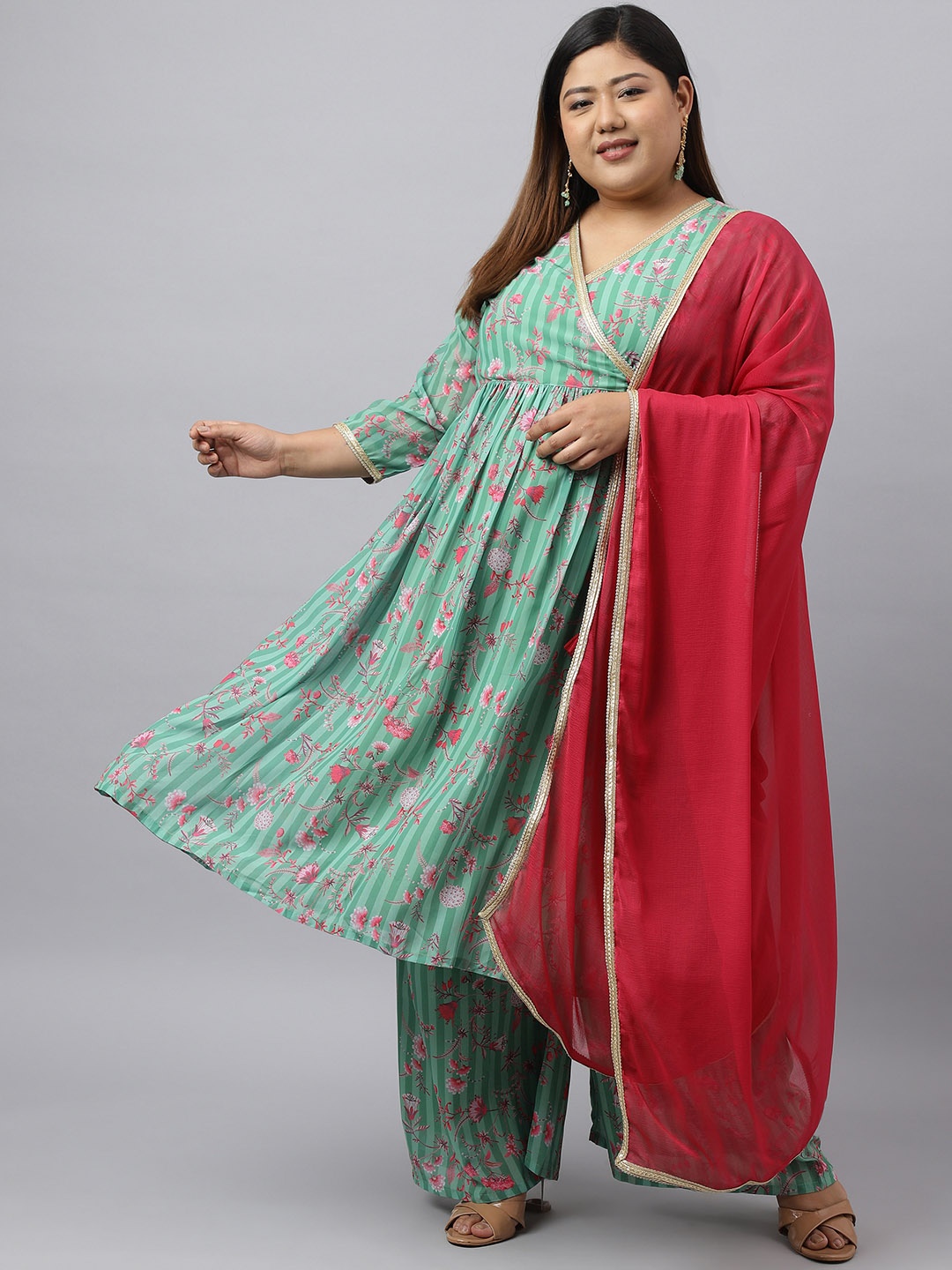 

XL LOVE by Janasya Plus Size Floral Printed Gotta Patti Kurta With Palazzos & Dupatta, Green