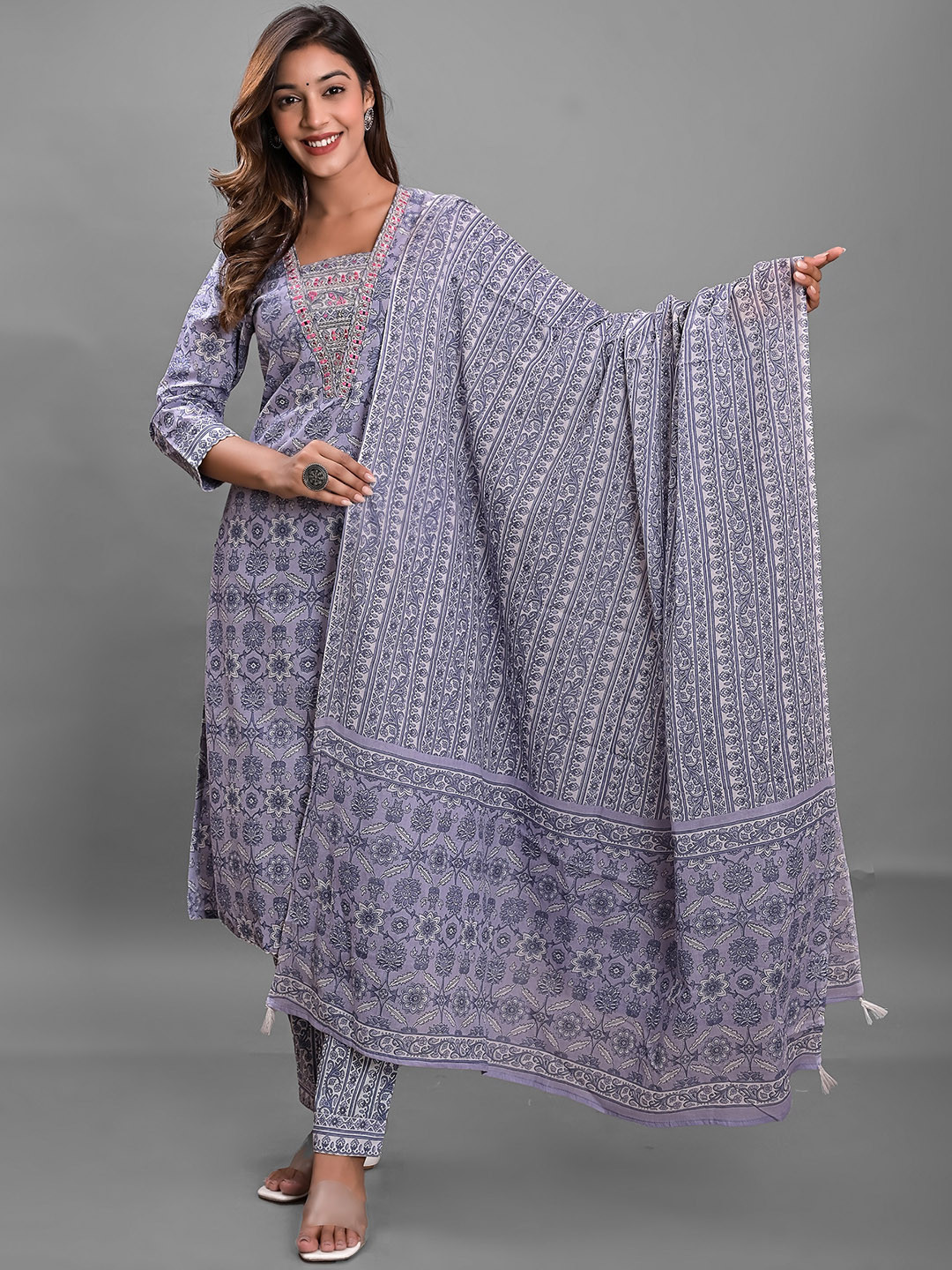 

KASHEEDA Ethnic Motif Printed Mirror Work Pure Cotton Kurta With Trousers & Dupatta, Lavender