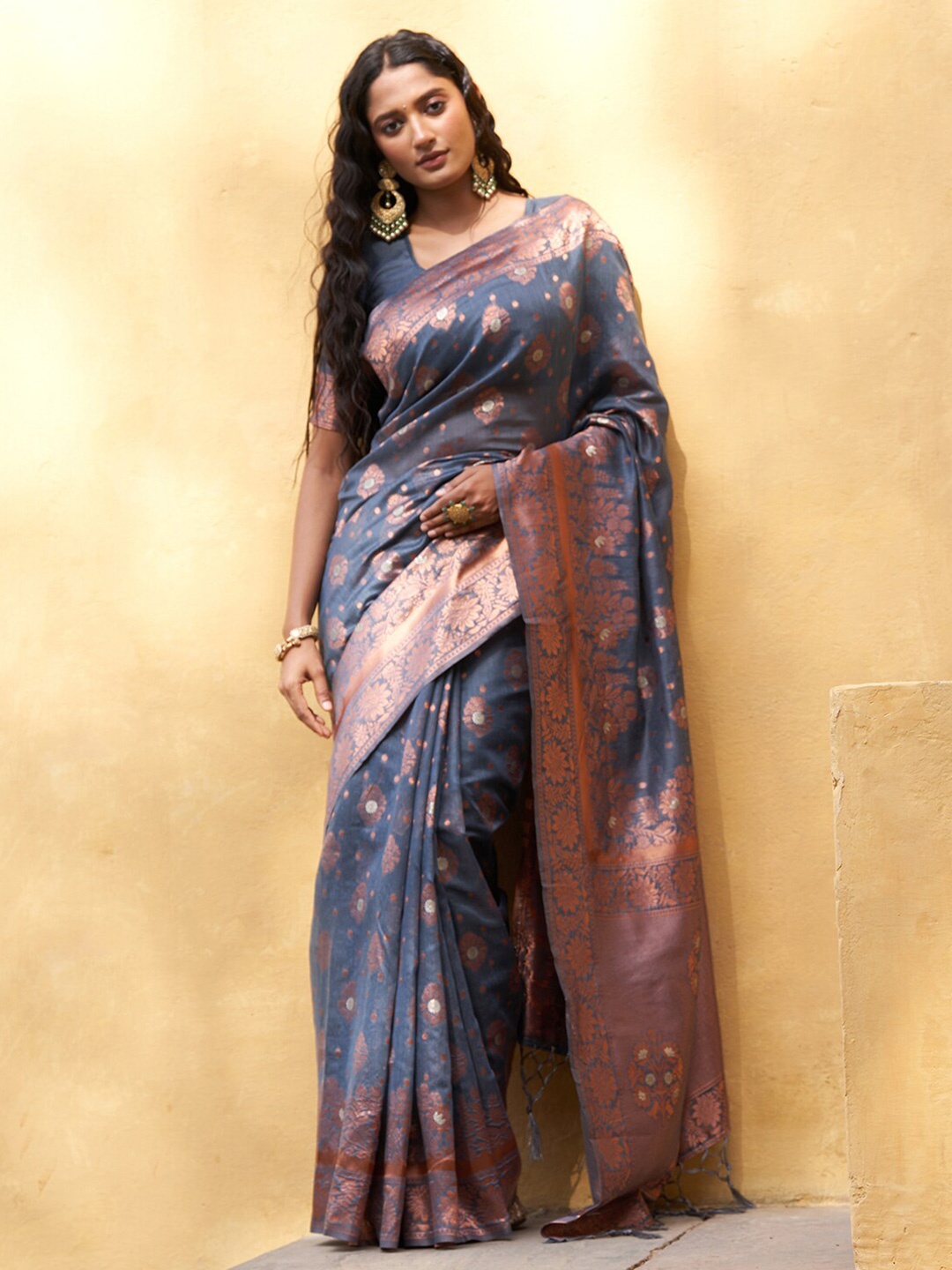 

Janasya Grey & Copper-Toned Ethnic Motifs Woven Design Zari Chanderi Saree