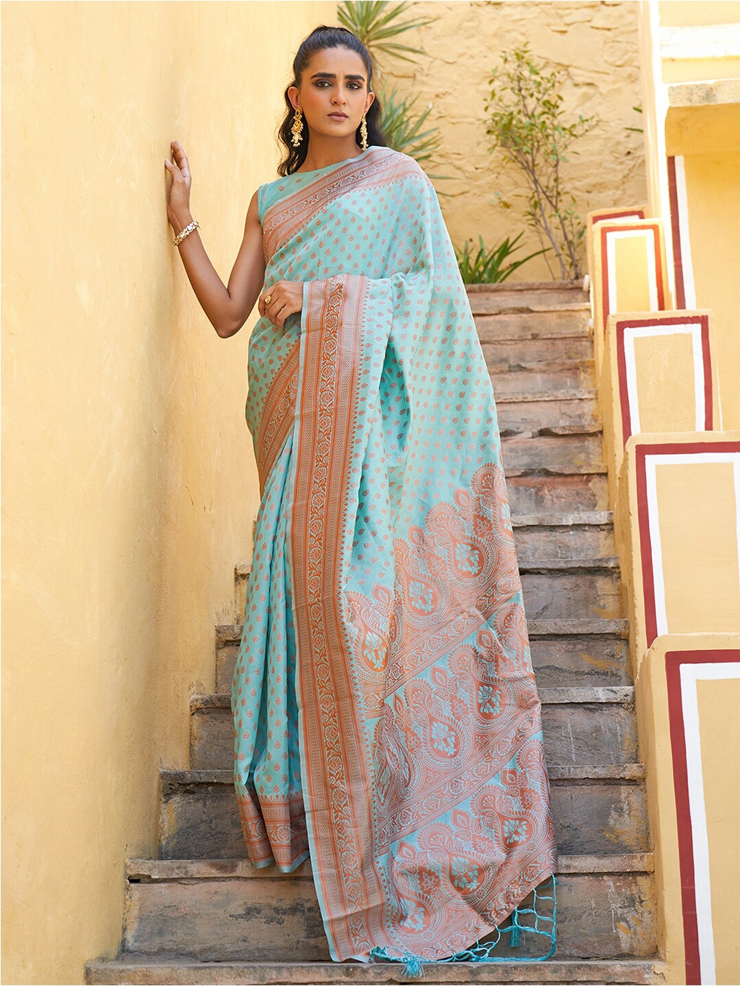 

Janasya Ethnic Motif Woven Design Zari Chanderi Saree, Blue
