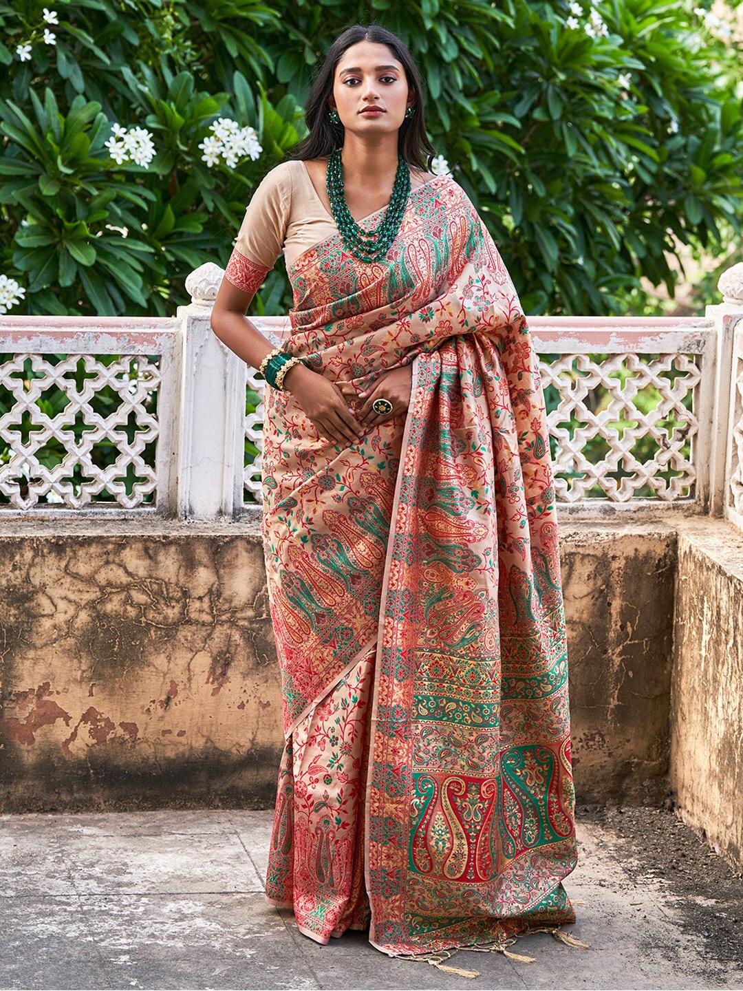 

Janasya Beige & Green Ethnic Motifs Woven Design Saree