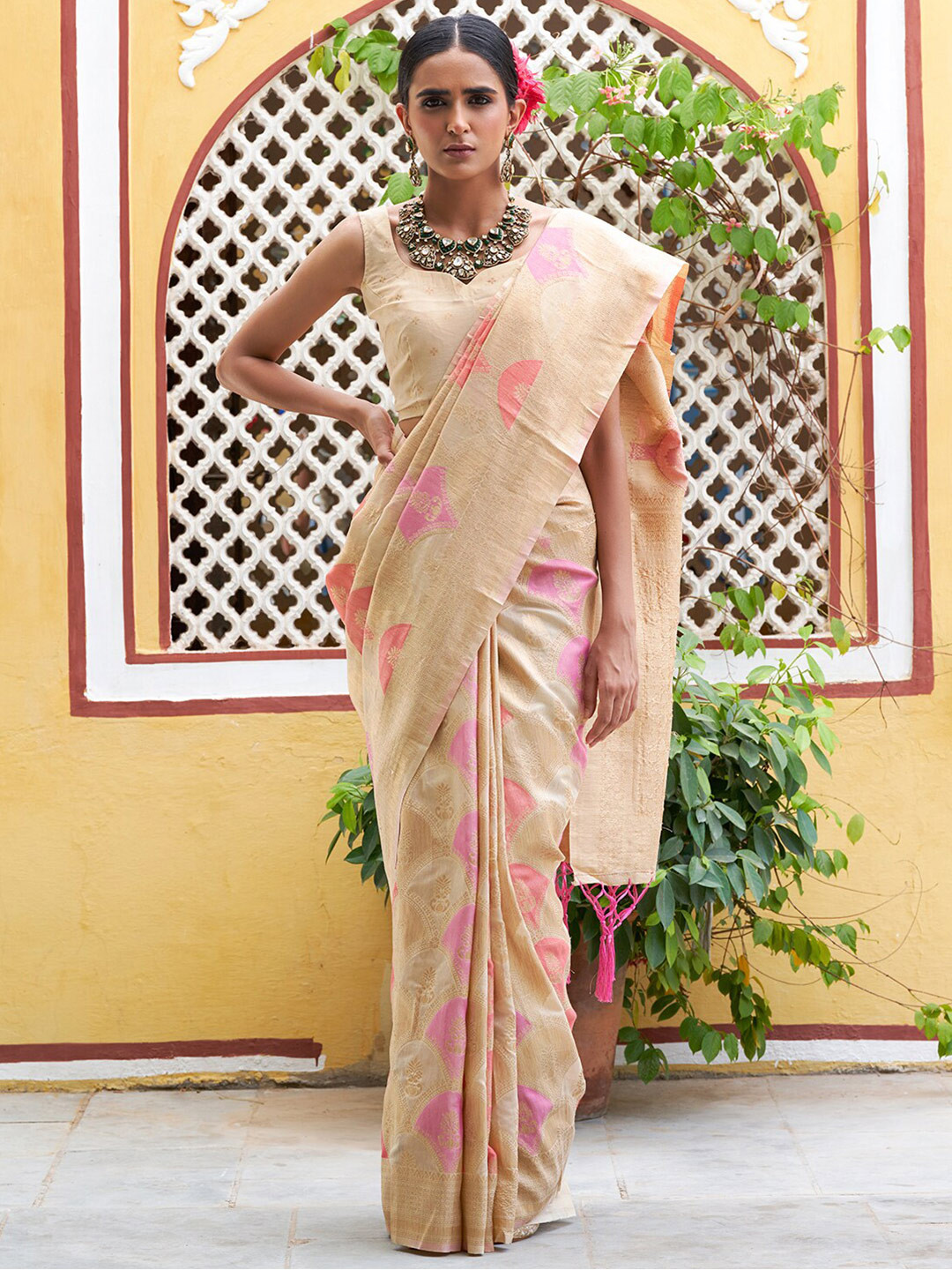 

Janasya Ethnic Motifs Woven Design Chanderi Saree, Cream