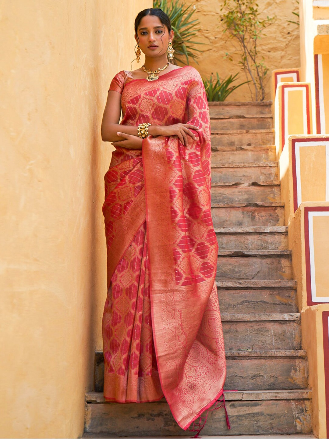 

Janasya Woven Design Zari Organza Kanjeevaram Saree, Pink