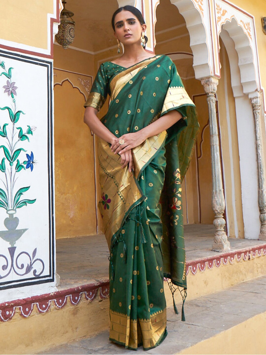 

Janasya Ethnic Motifs Woven Design Zari Paithani Saree, Green