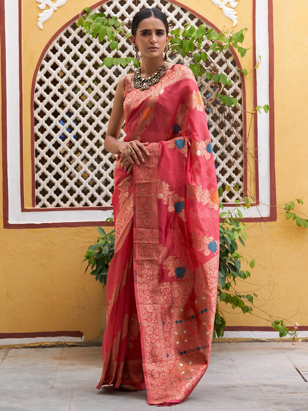 

Janasya Floral Woven Design Zari Organza Kanjeevaram Saree, Pink