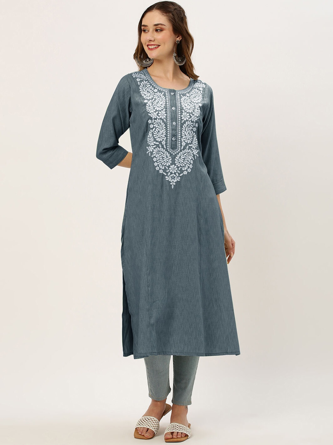 

ZOLA Grey Ethnic Motifs Yoke Design Chikankari Straight Kurta