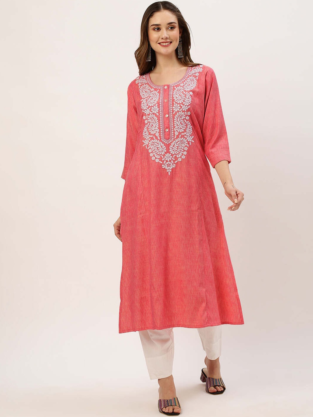 

ZOLA Pink Ethnic Motifs Yoke Design Chikankari Straight Kurta