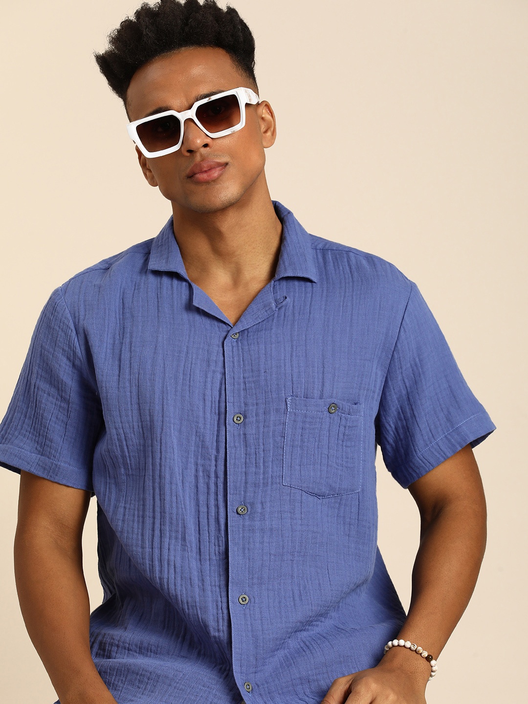 

Sangria Men Relaxed Solid Opaque Casual Shirt, Blue