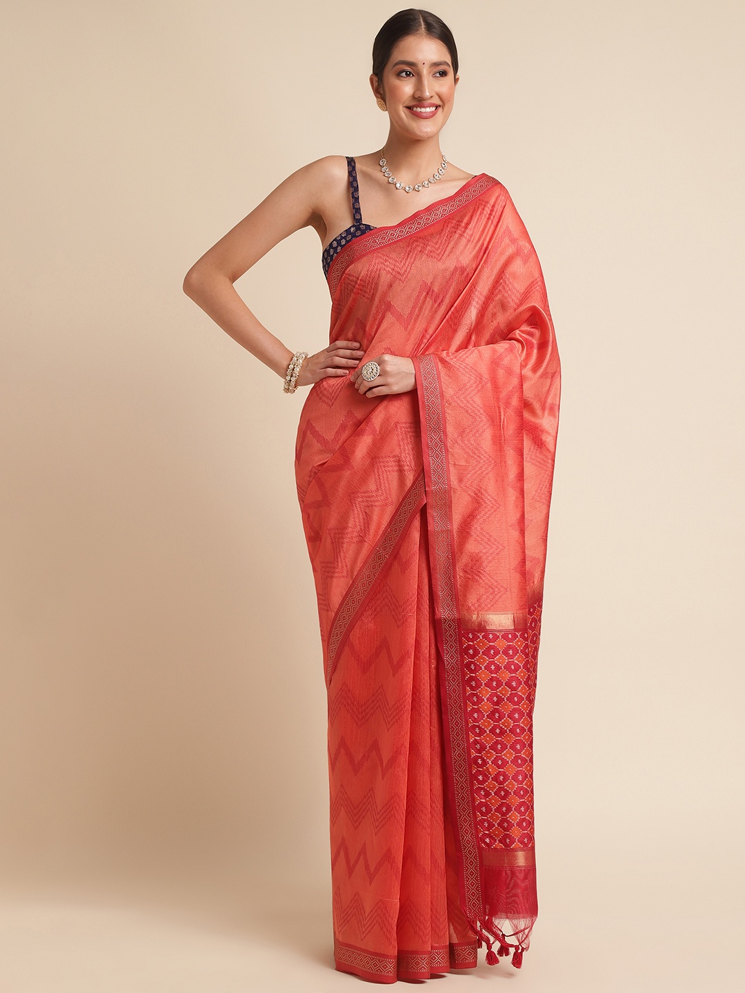 

VISHNU WEAVES Geometric Printed Zari Leheriya Saree, Peach