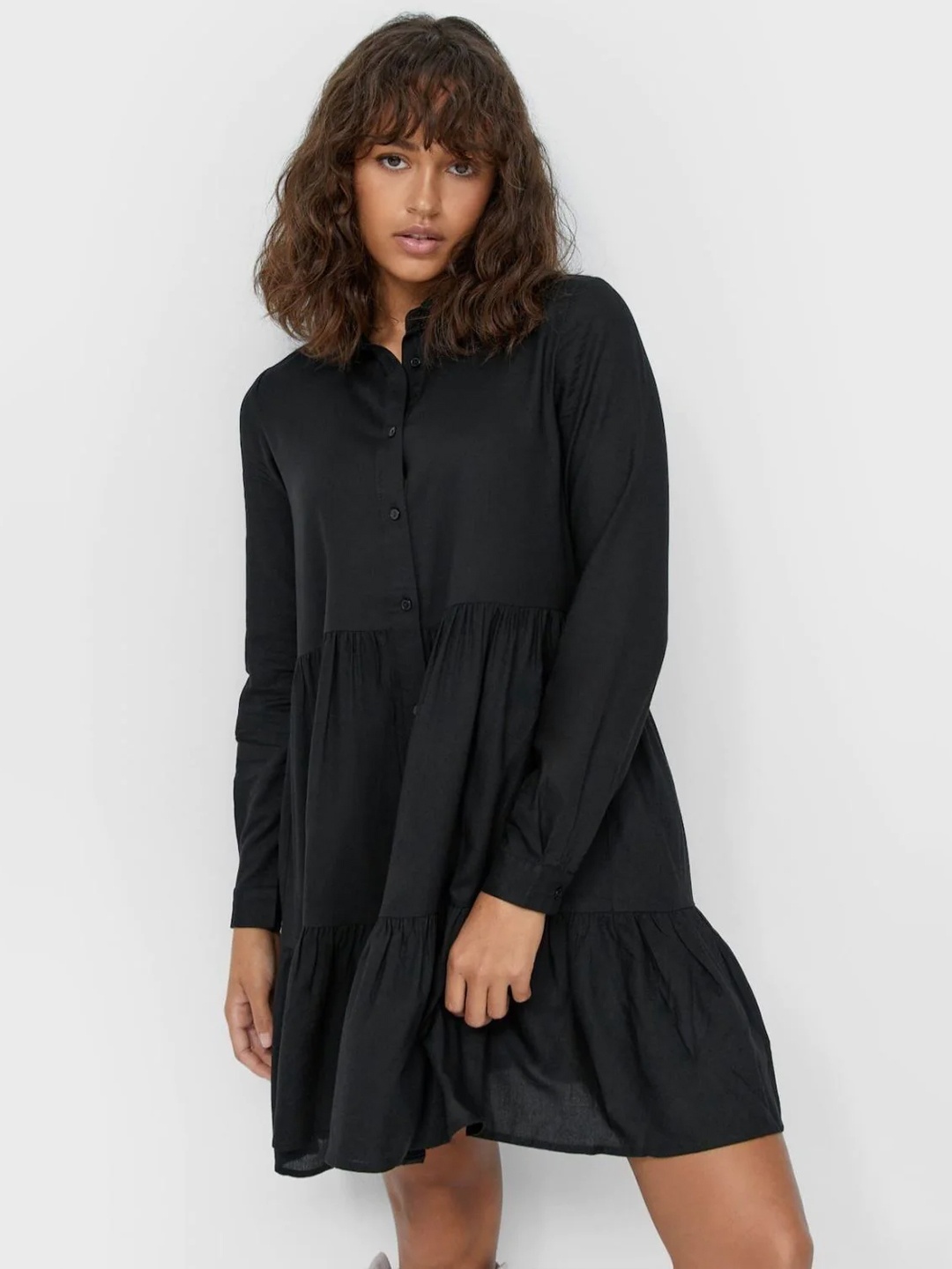 

Styched Shirt Collar Cuffed Sleeves Gathered Cotton Fit & Flare Dress, Black