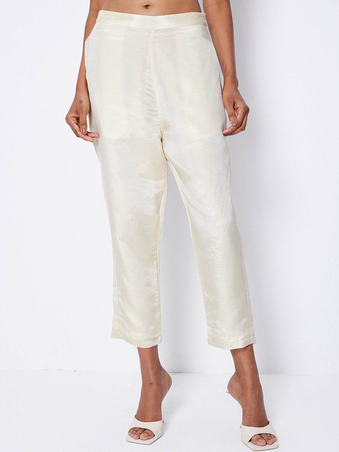 

Ancestry Women Off White Straight Fit Trousers