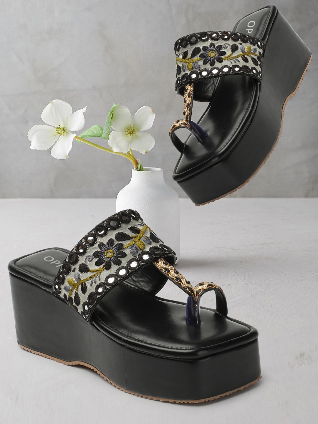 

OPHELIA Embroidered One Toe Flatform Heels, Black