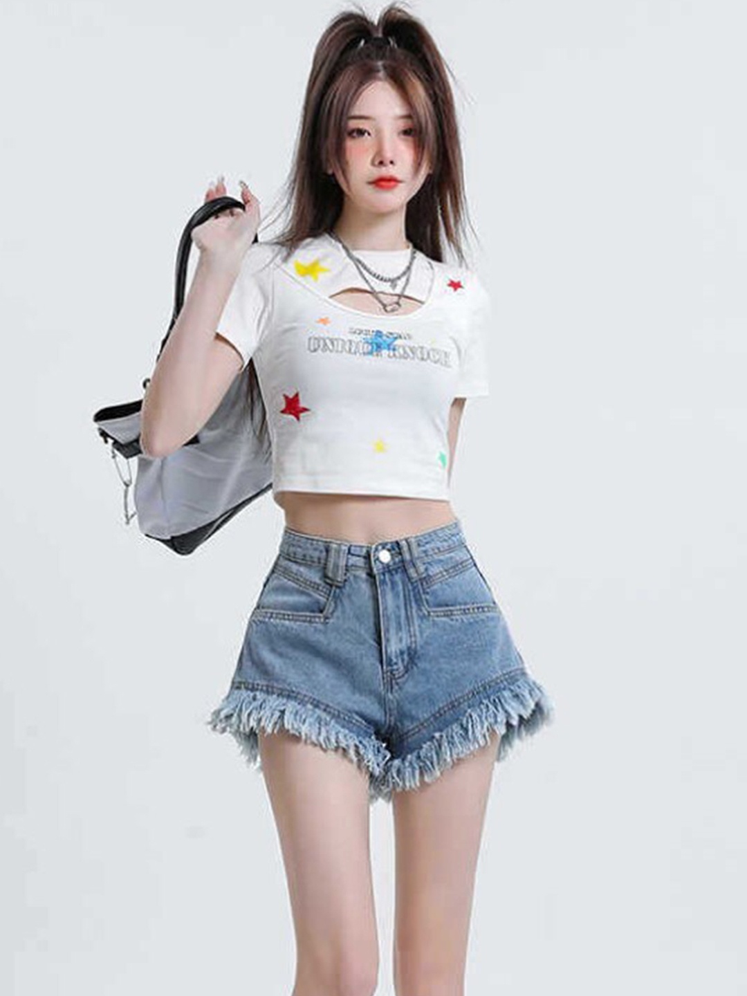 

BoStreet Women Blue Washed Slim Fit Frayed Denim Hot Pants