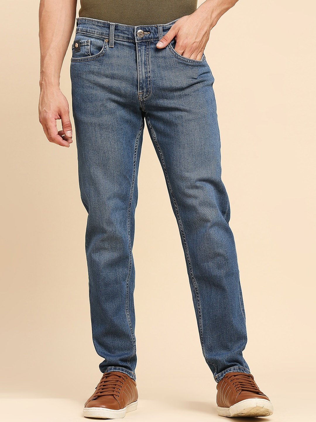 

LOVEGEN Men Slim Fit Mid-Rise Light Fade Clean Look Stretchable Jeans, Blue