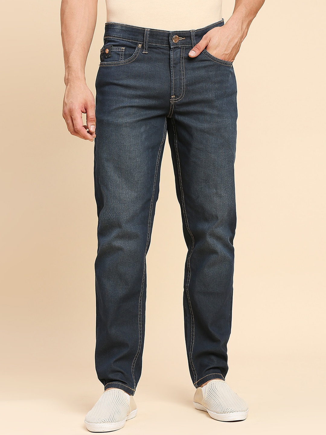 

LOVEGEN Men Slim Fit Mid-Rise Clean Look Cotton Jeans, Blue