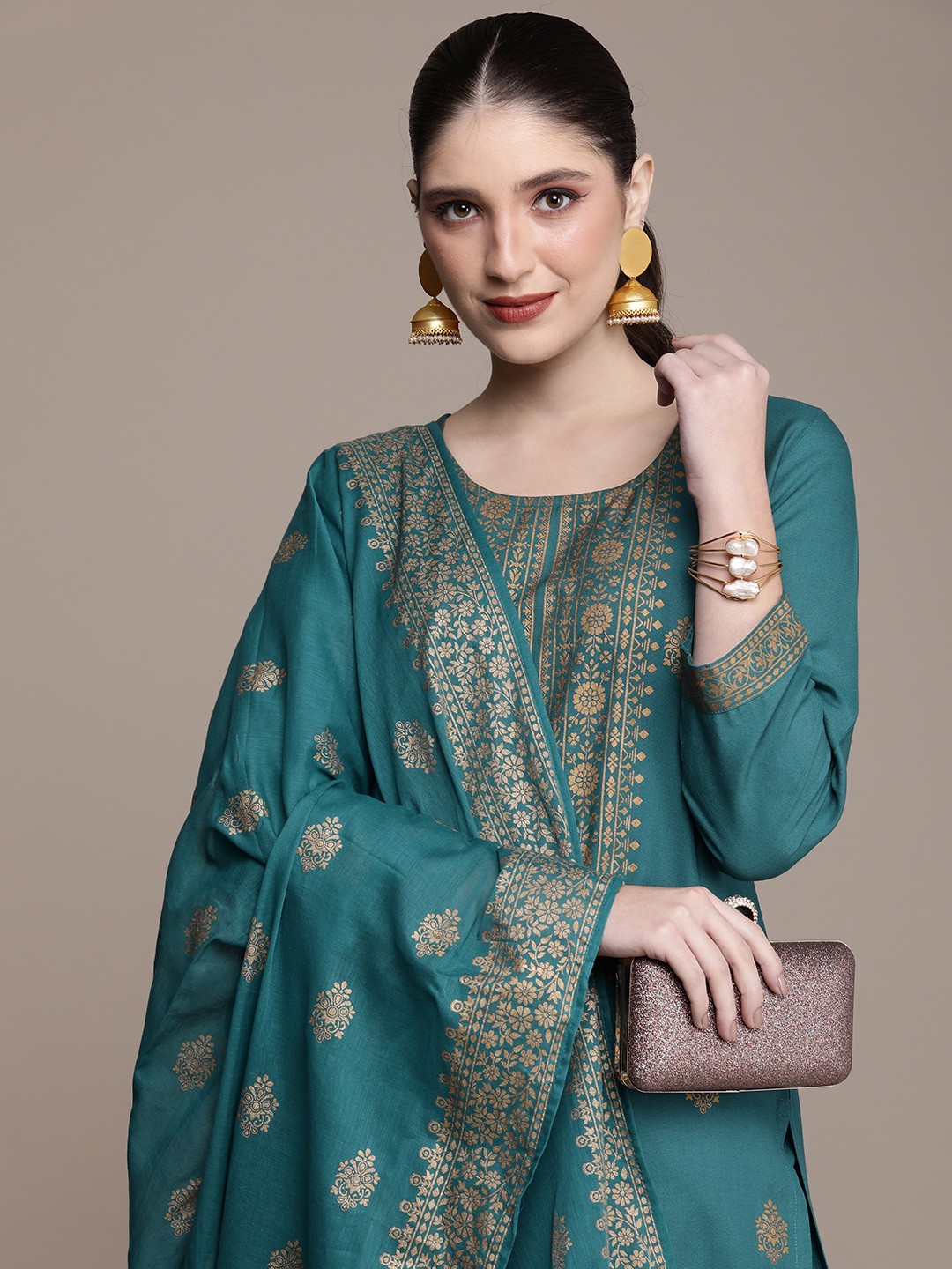 

Anouk Women Ethnic Motifs Printed Regular Kurta with Trousers & With Dupatta, Green