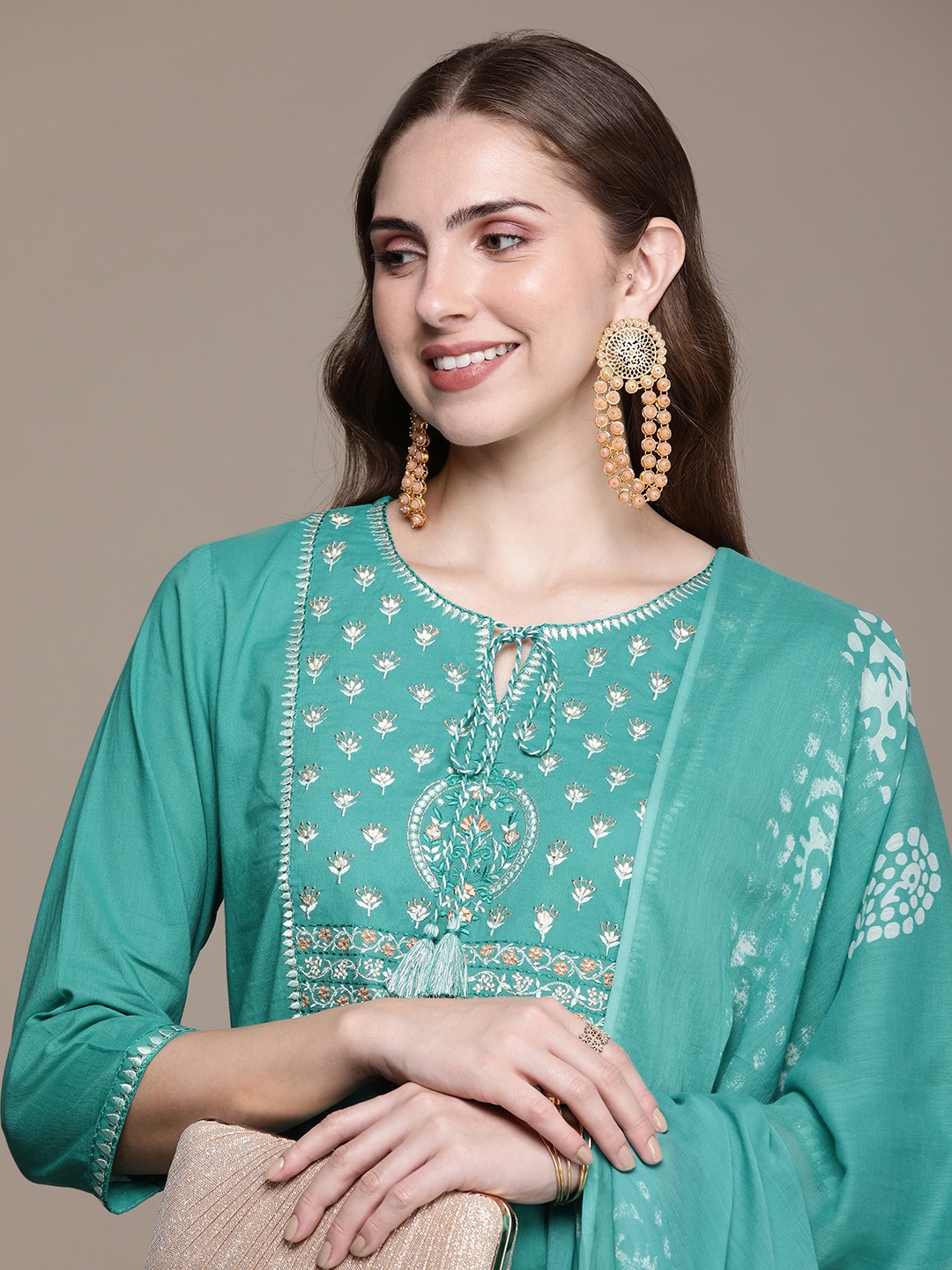 

Anouk Women Floral Embroidered Regular Pure Cotton Kurta with Trousers & With Dupatta, Green