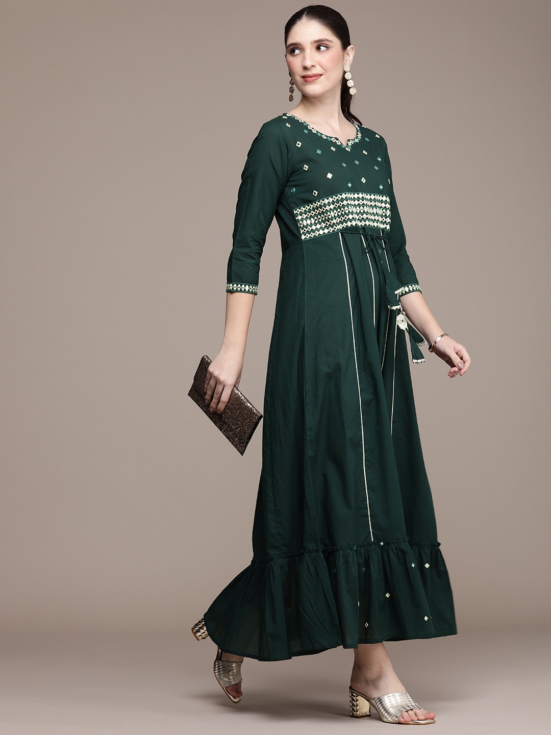 

Anouk Women Embroidered Mirror Work Tiering Anarkali Kurta, Green