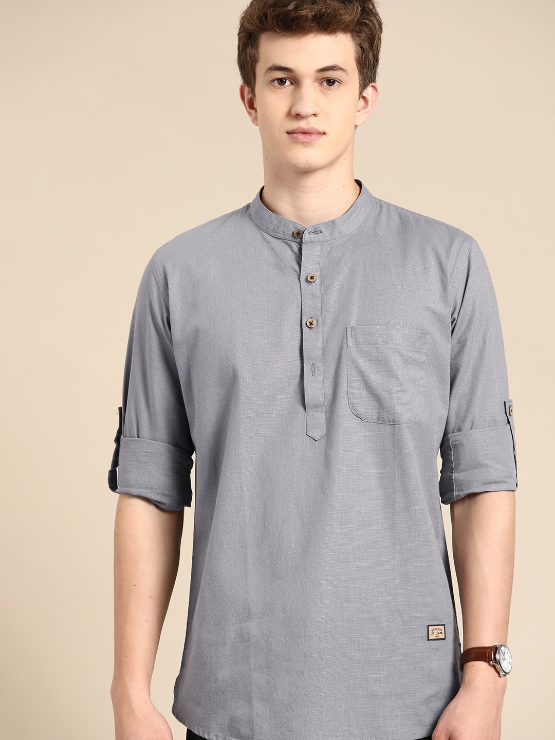 DENNISON Men Mandarin Collar Roll-Up Sleeves Kurta, Grey