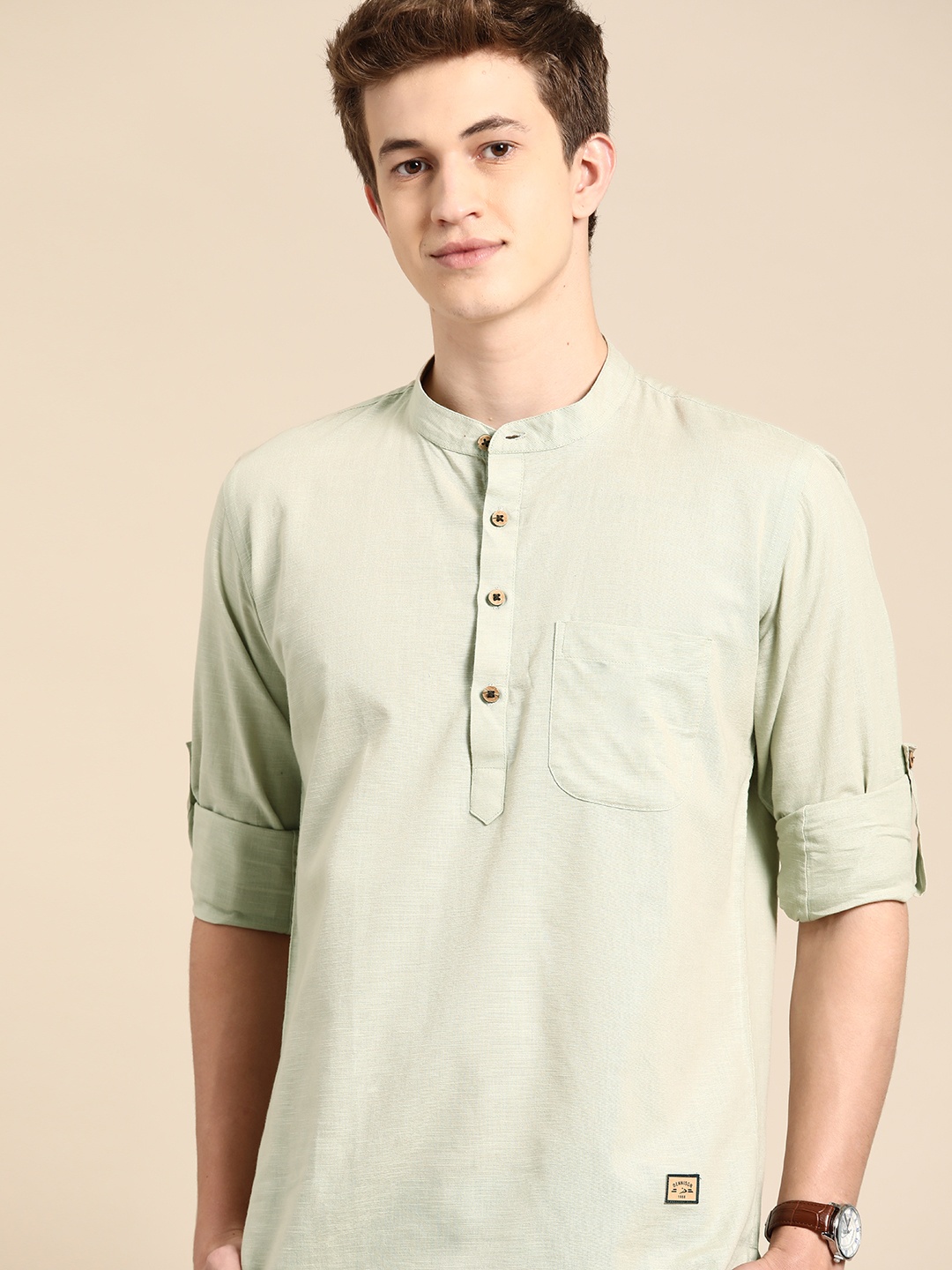 

DENNISON Men Mandarin Collar Roll-Up Sleeves Kurta, Green