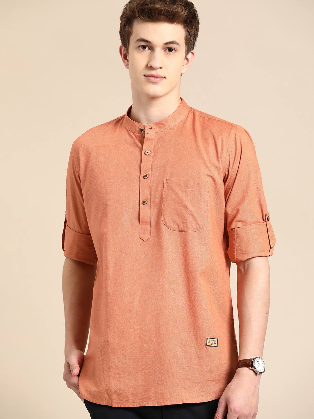 DENNISON Men Mandarin Collar Roll-Up Sleeves Kurta, Rust