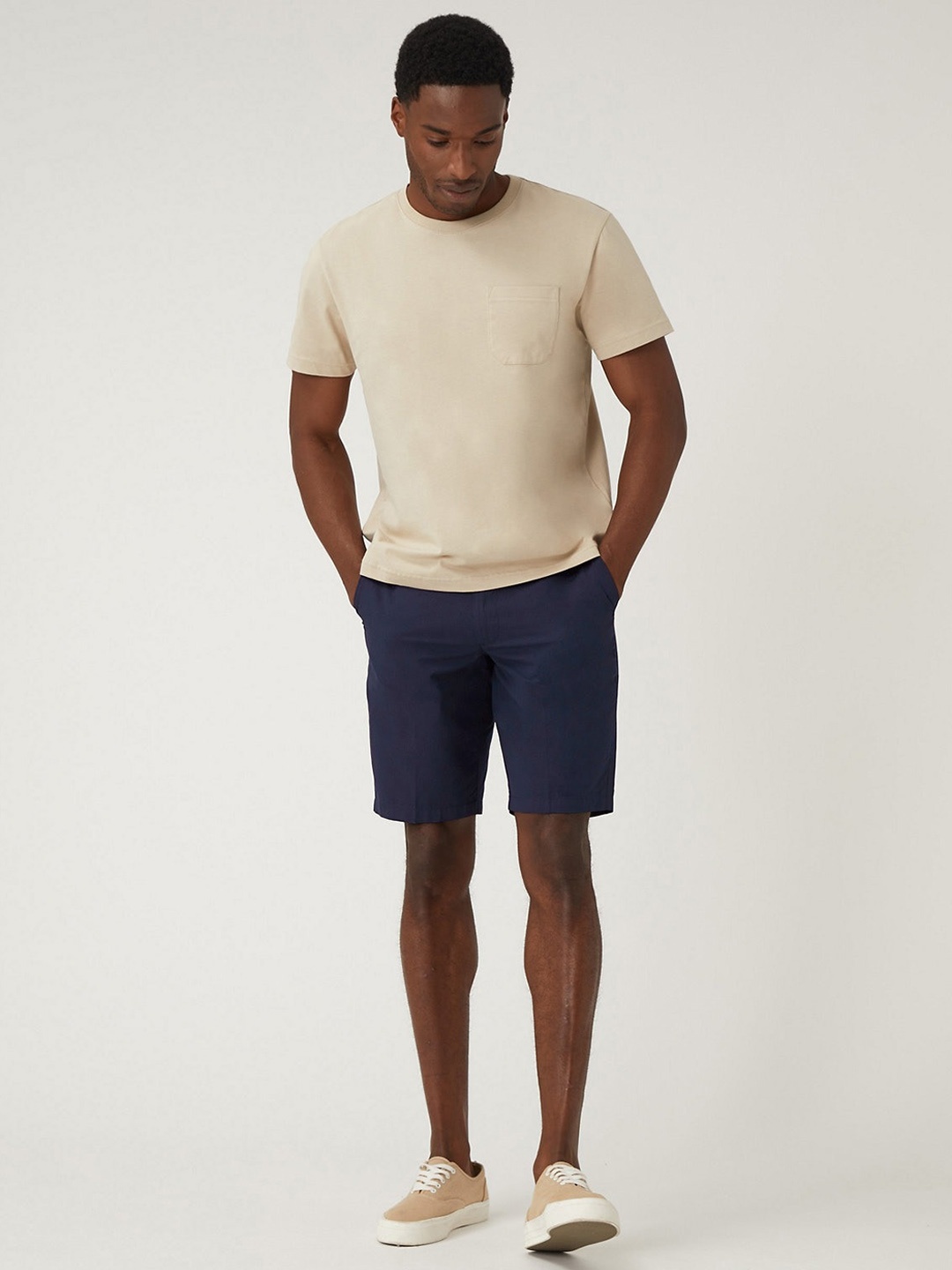 

Marks & Spencer Men Mid-Rise Pure Cotton Chino Shorts, Navy blue