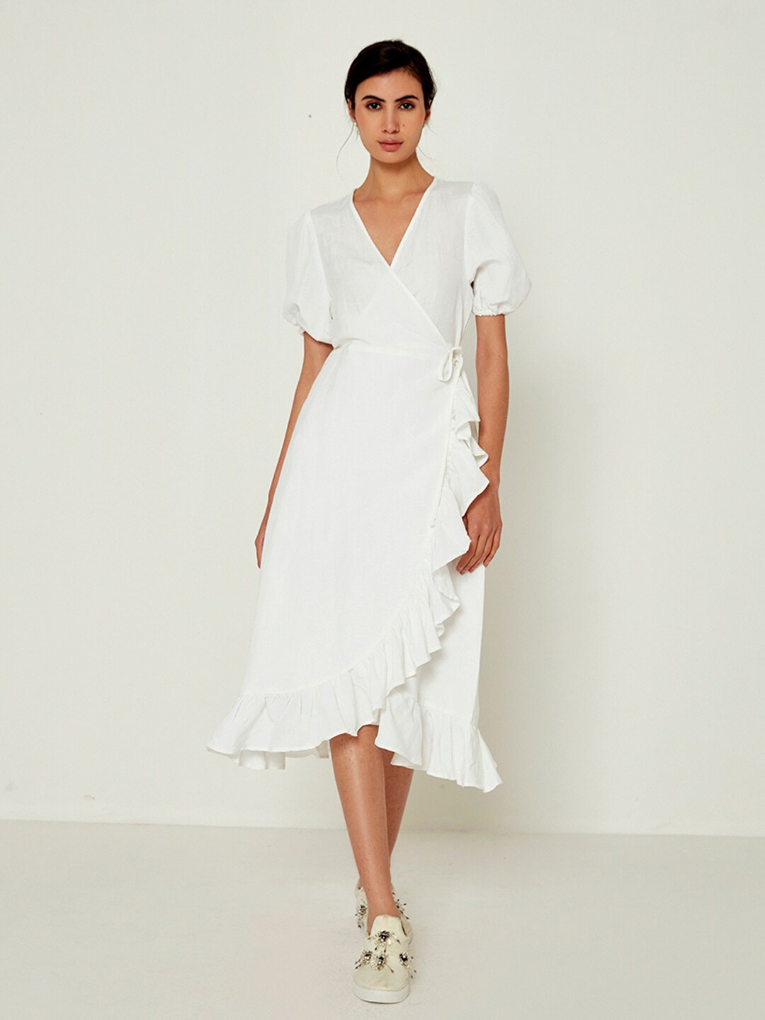

Ancestry V-Neck Flared Sleeves Wrap Dress, Off white
