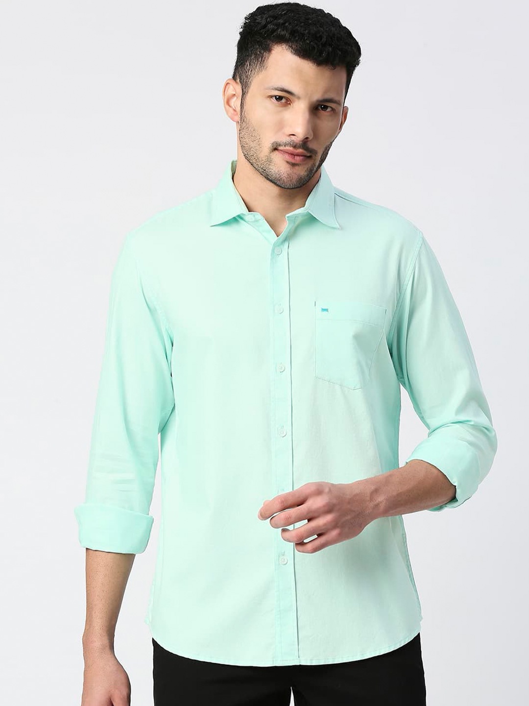 

Basics Standard Spread Collar Slim Fit Cotton Casual Shirt, Green