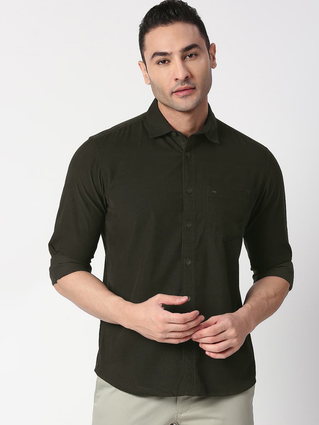 

Basics Standard Slim Fit Self Design Cotton Corduory Shirt, Green