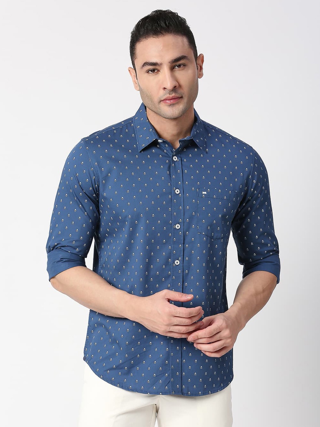 

Basics Standard Slim Fit Micro Ditsy Printed Cotton Casual Shirt, Blue