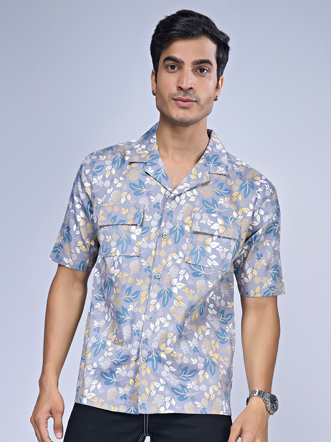 

Maniac Trim Boxy Floral Printed Cuban Collar Casual Shirt, Blue
