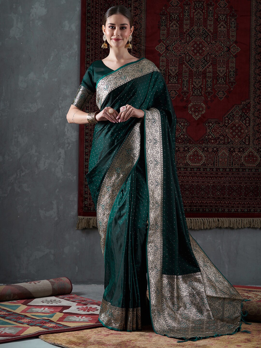 

Mitera Green & Gold-Toned Ethnic Motifs Woven Design Zari Satin Banarasi Saree