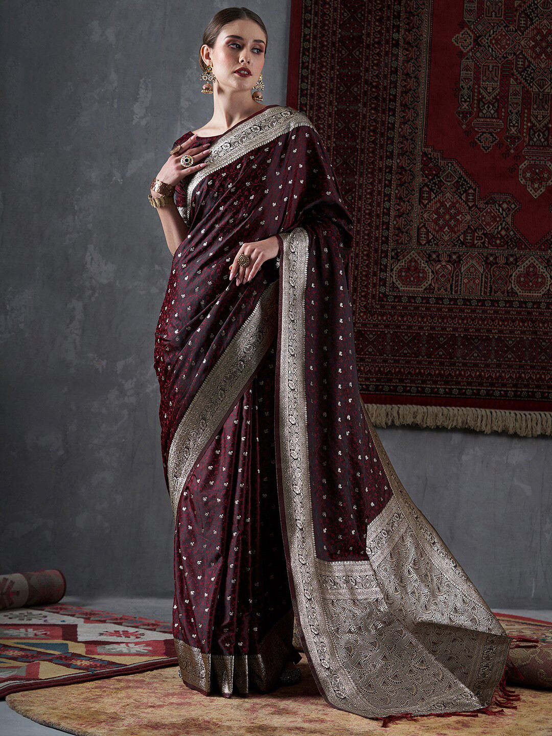 

Mitera Maroon Ethnic Motifs Woven Design Satin Banarasi Saree