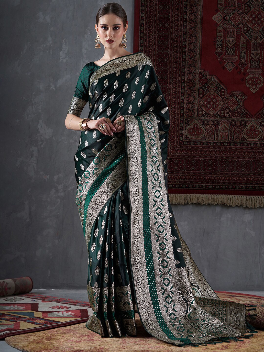 

Mitera Green & Silver-Toned Ethnic Motifs Woven Design Zari Satin Banarasi Saree