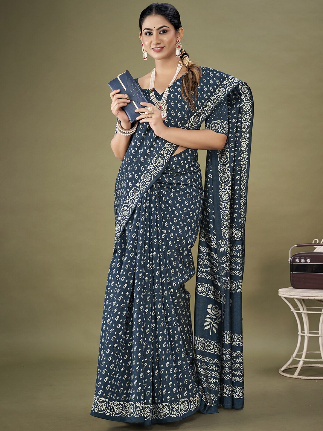

KALINI Paisley Printed Dabu Saree, Navy blue