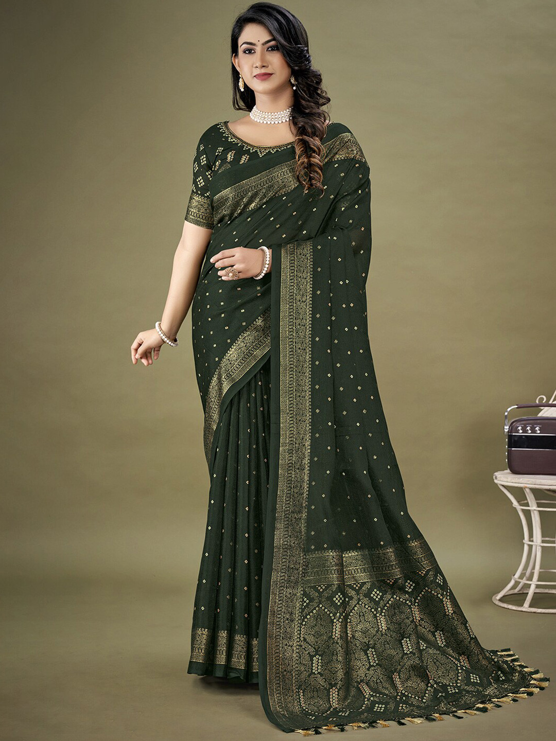 

KALINI Printed Zari Jute Silk Bandhani Saree, Green