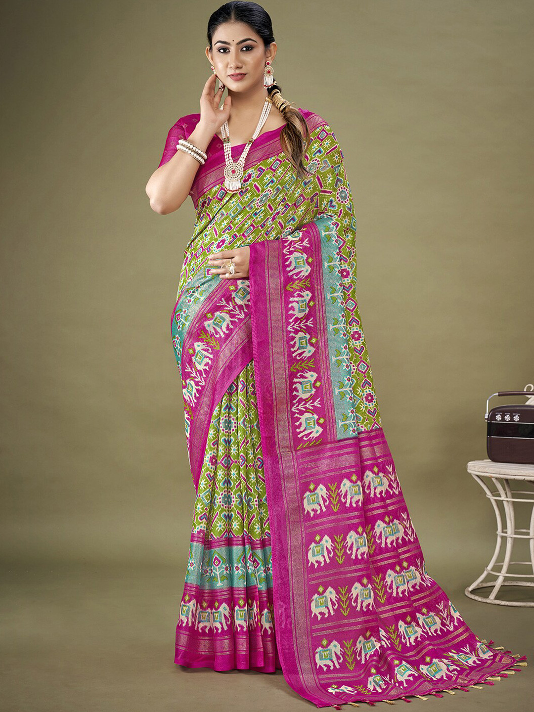 

KALINI Floral Printed Zari Jute Silk Patola Saree, Green