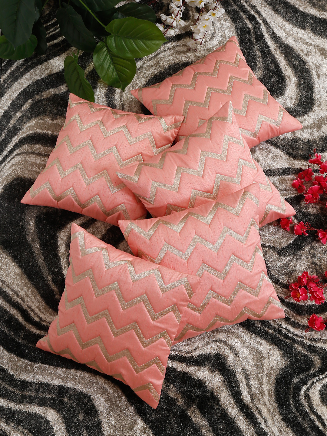 

HOSTA HOMES 5 Pieces Peach-Coloured & Gold-Toned Chevron Silk Square Cushion Covers