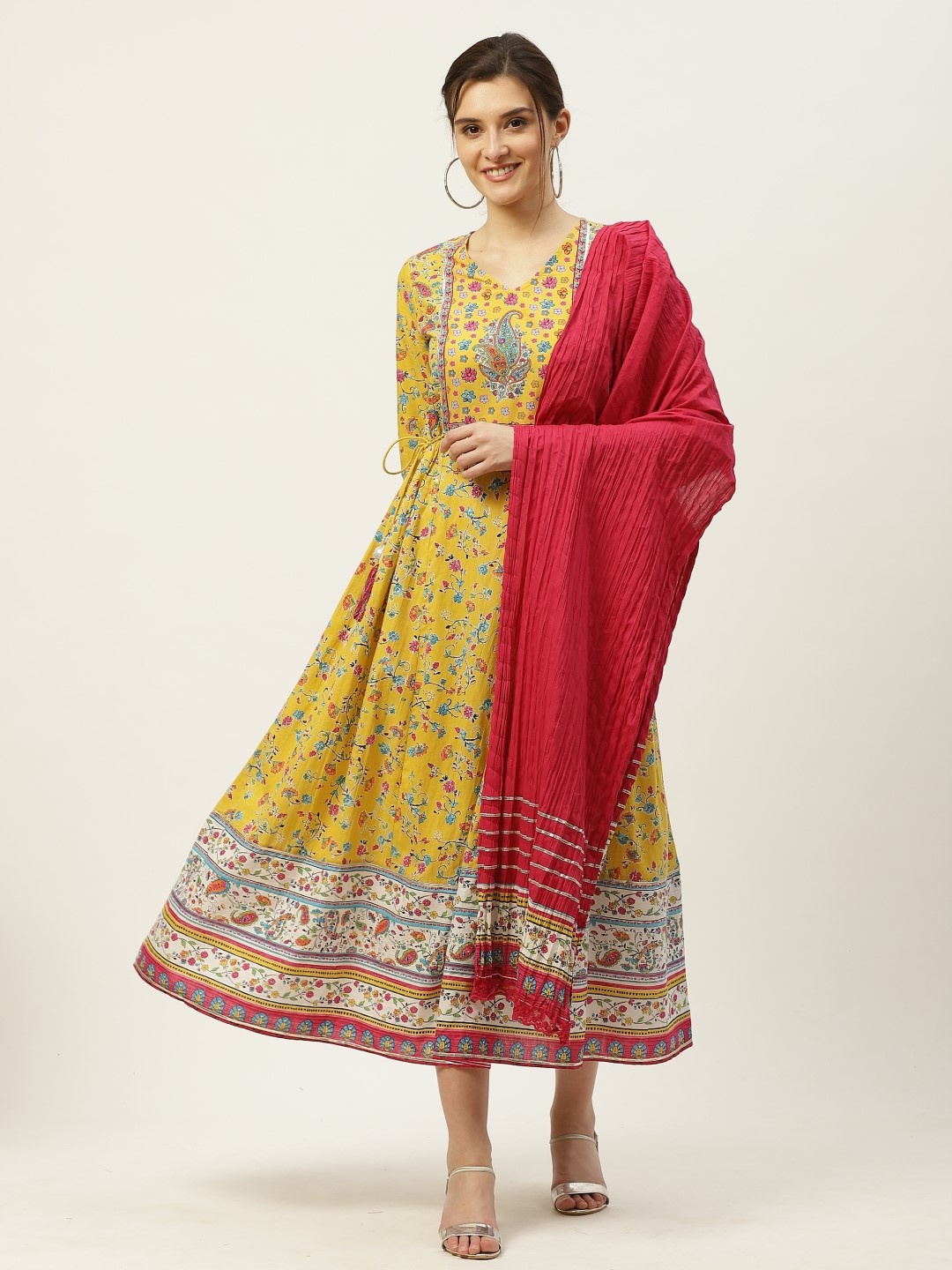

Juniper Floral Printed Gotta Patti Fit & Flare Ethnic Dress With Dupatta, Yellow