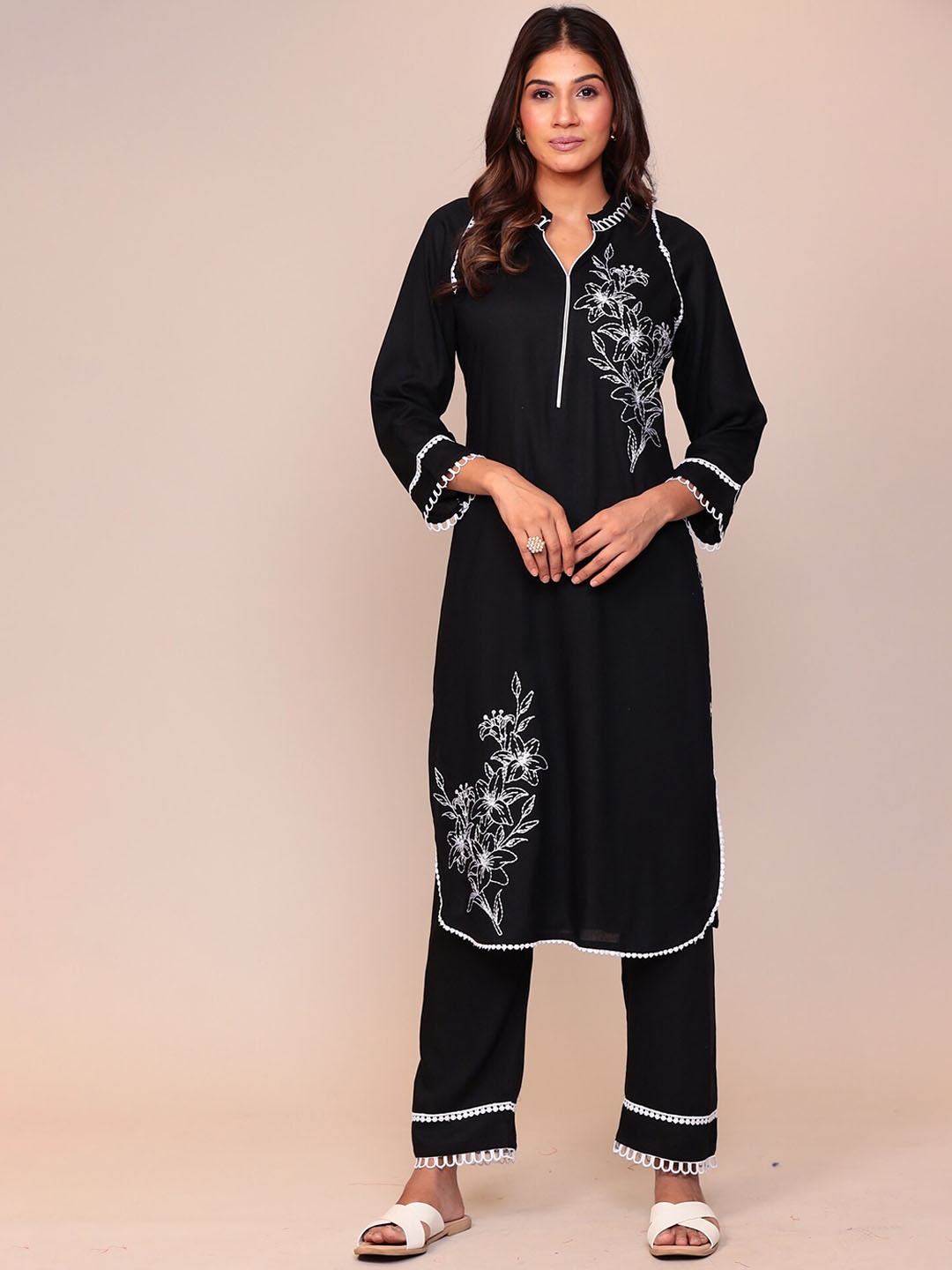 

ZARI Embroidered Yoke Design Pure Cotton Kurta with Trousers, Black