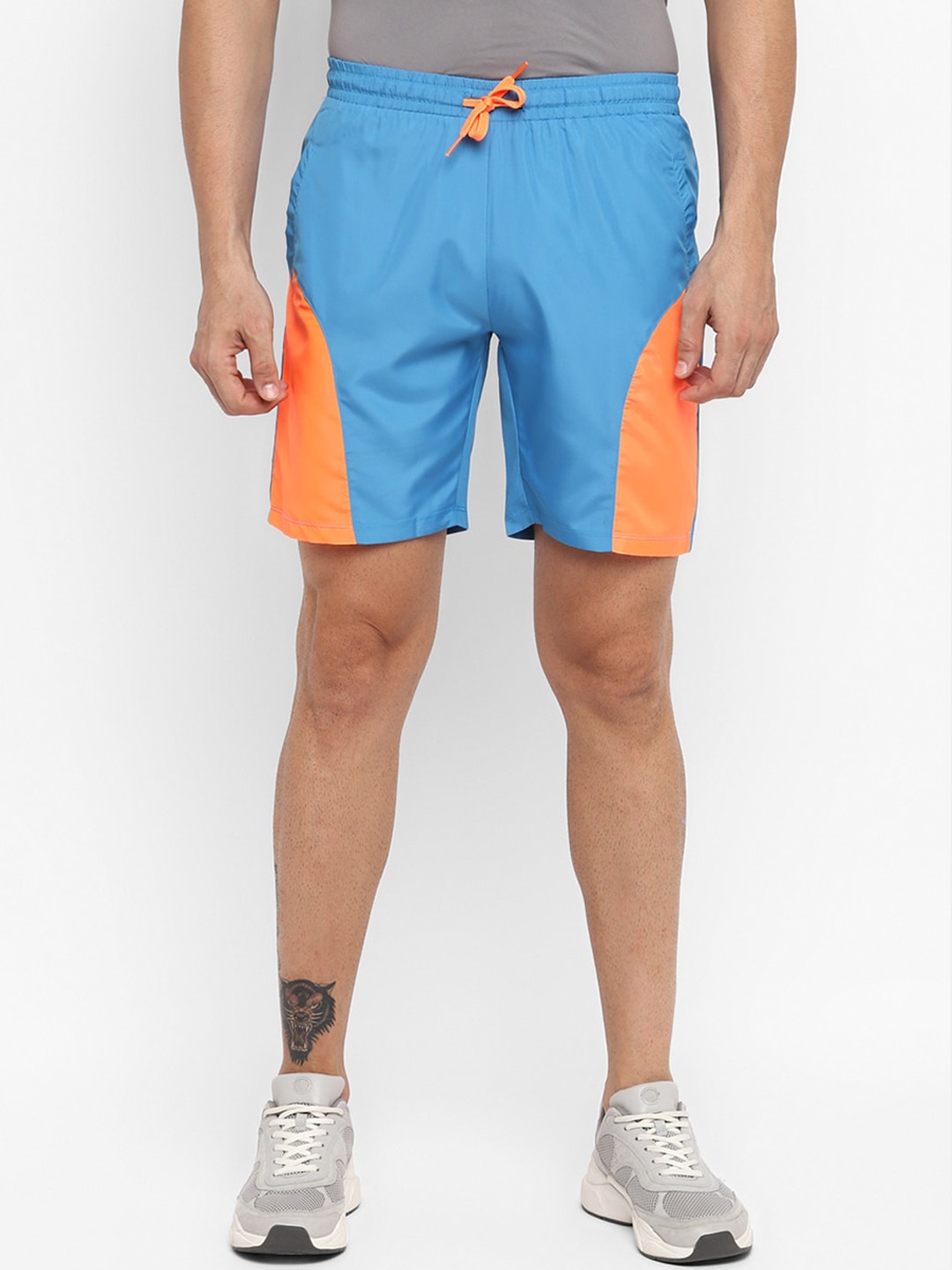 

Yuuki Men Colourblocked Sports Shorts With Antimicrobial Technology, Blue