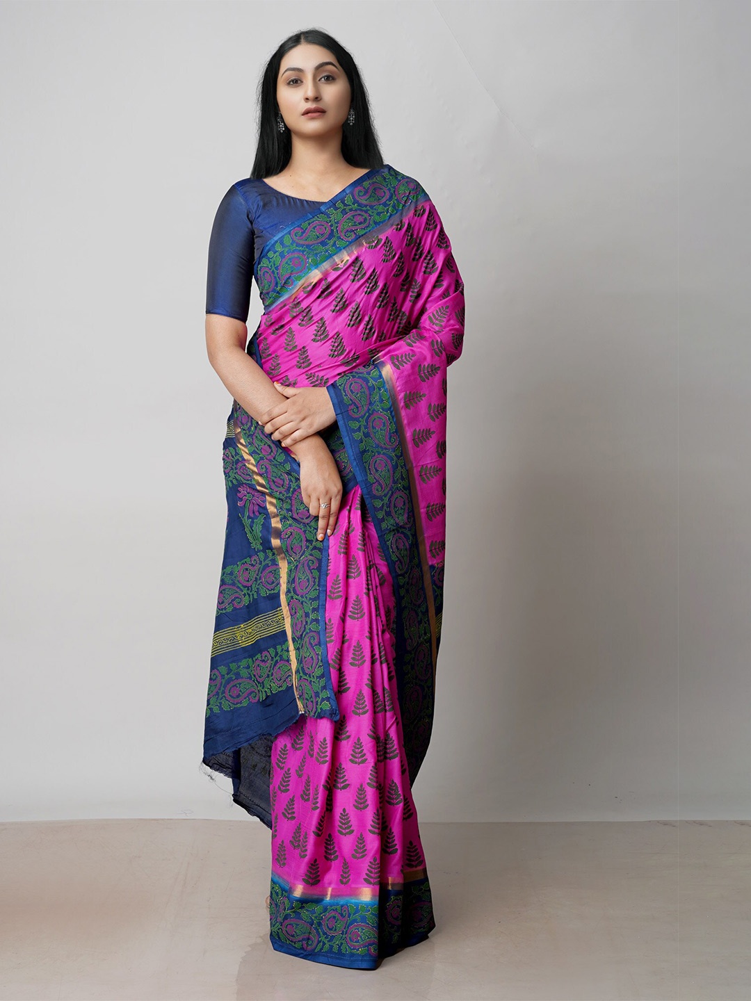 

Unnati Silks Ethnic Motifs Printed Zari Baluchari Saree, Pink
