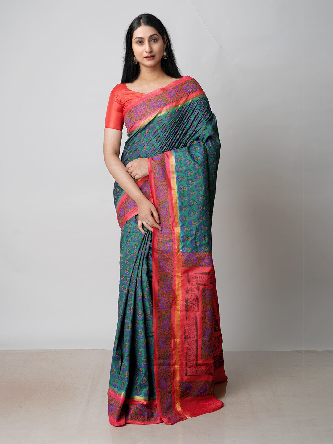 

Unnati Silks Ethnic Motifs Printed Zari Baluchari Saree, Green