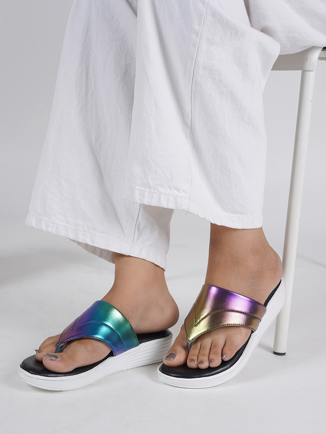 

SAPATOS Printed Open Toe Flats, Black