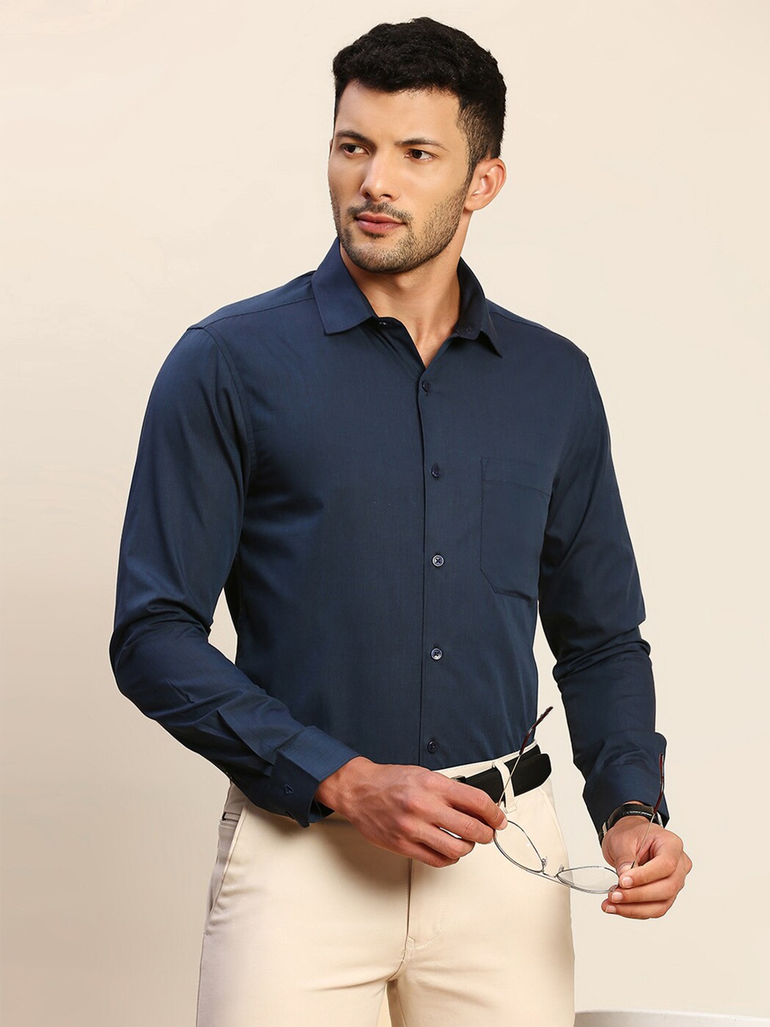 

INVICTUS Long Sleeves Original Slim Fit Formal Shirt, Navy blue