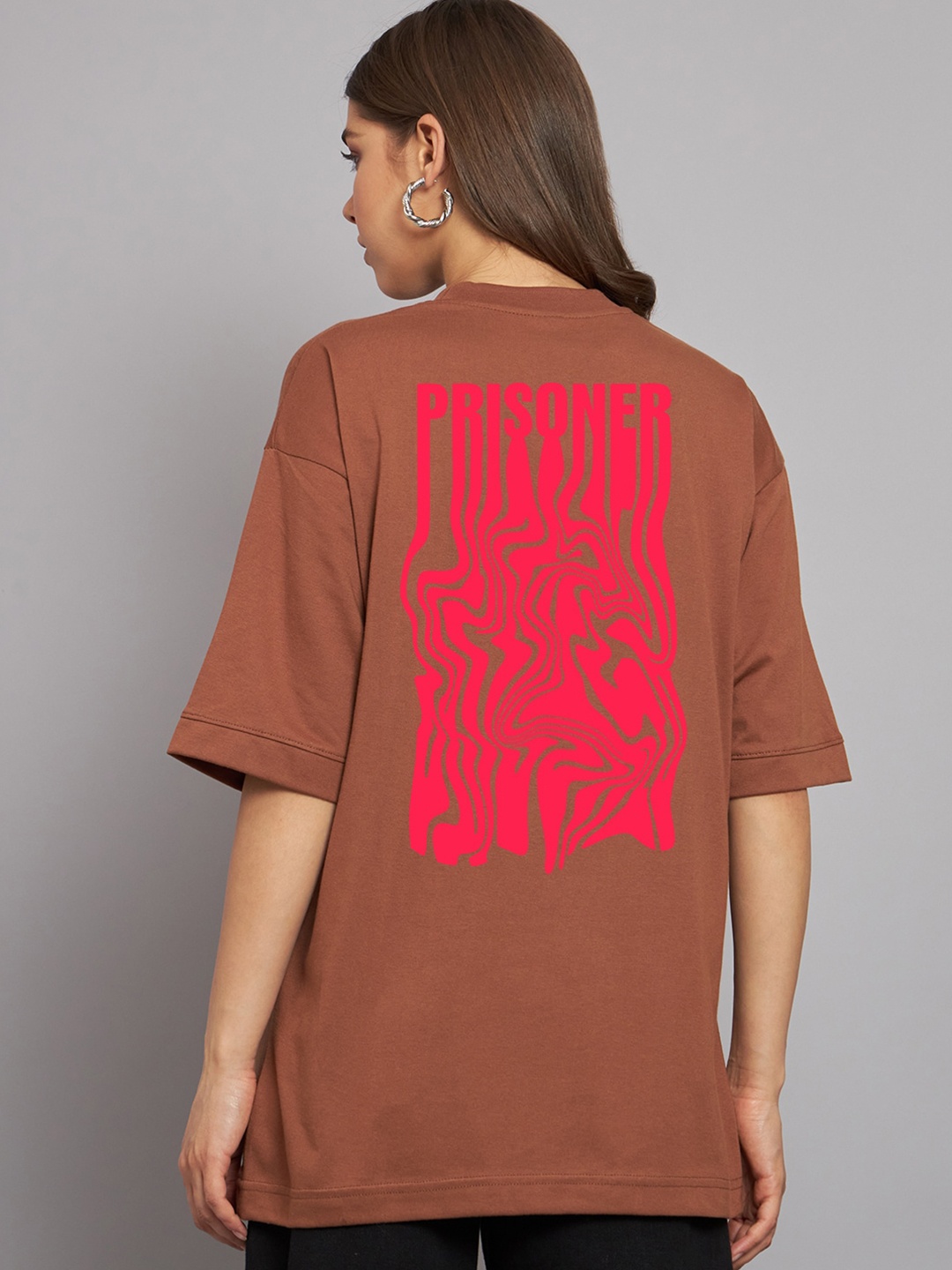 

Imsa Moda Typography Printed Drop-Shoulder Sleeves Cotton Oversized T-Shirt, Brown
