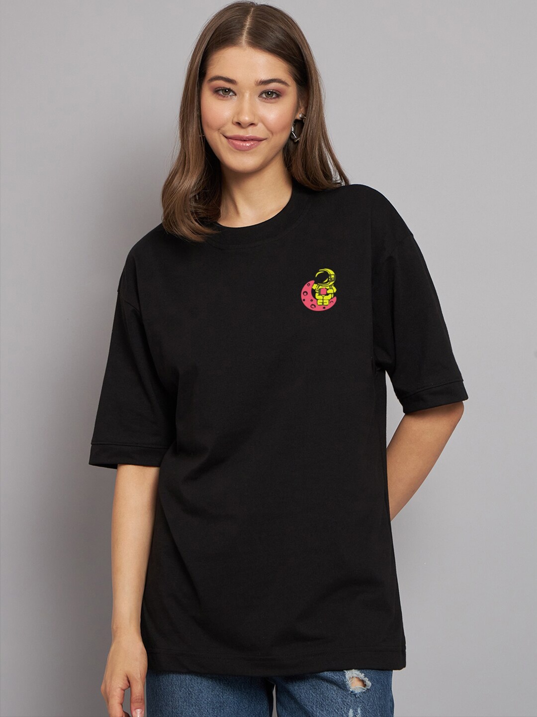 

Imsa Moda Typography Printed Drop Shoulder Cotton Oversized Longline T-shirt, Black