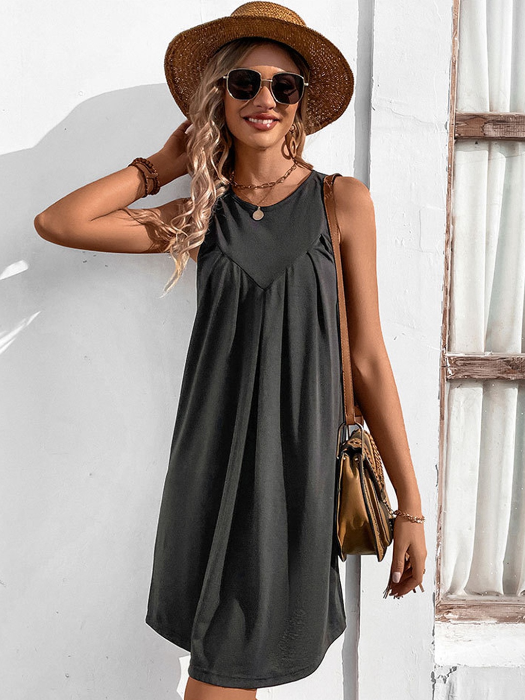 

StyleCast Round Neck Sleeveless Gathered Styling A line Dress, Grey