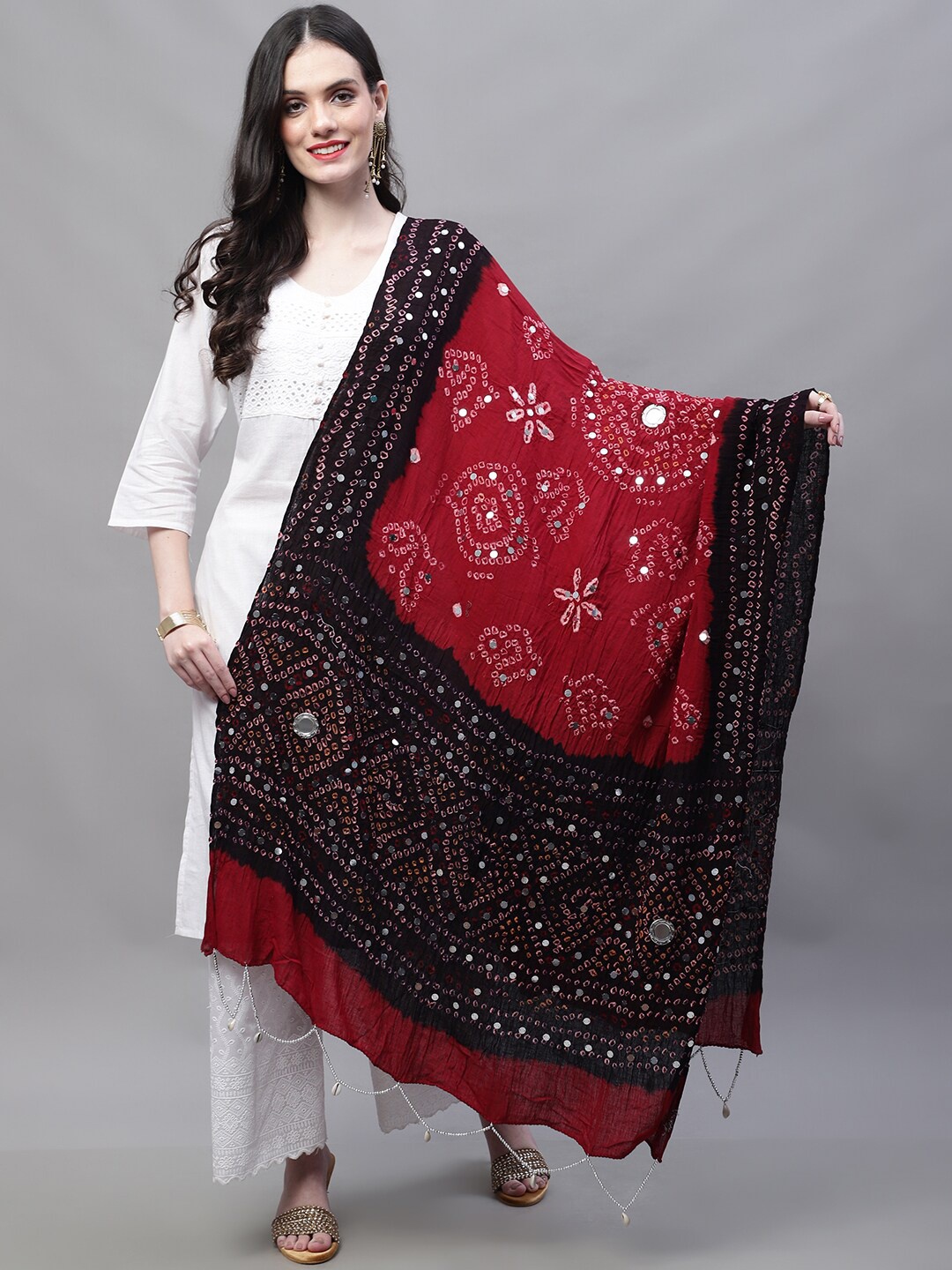

SOUNDARYA Dyed Mirror Work Pure Cotton Bandhani Dupatta, Red