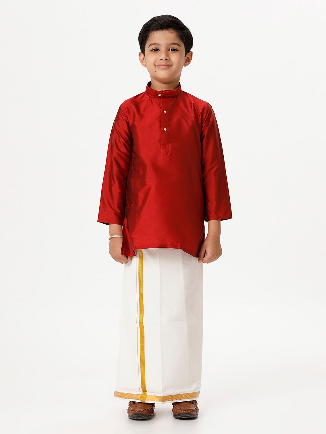 

Ramraj Boys Mandarin Collar Full Sleeves Kurta With Dhoti Set, Red